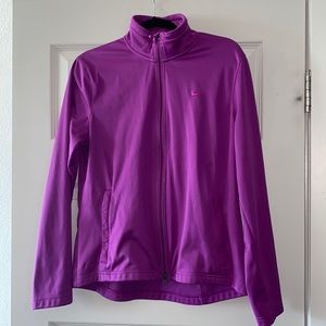 Barely worn Storm-Fit Nike Women’s L jacket